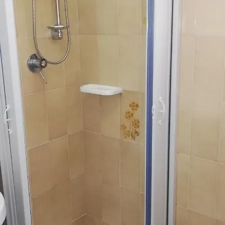 Ad Un Passo Dall Arco Apartment