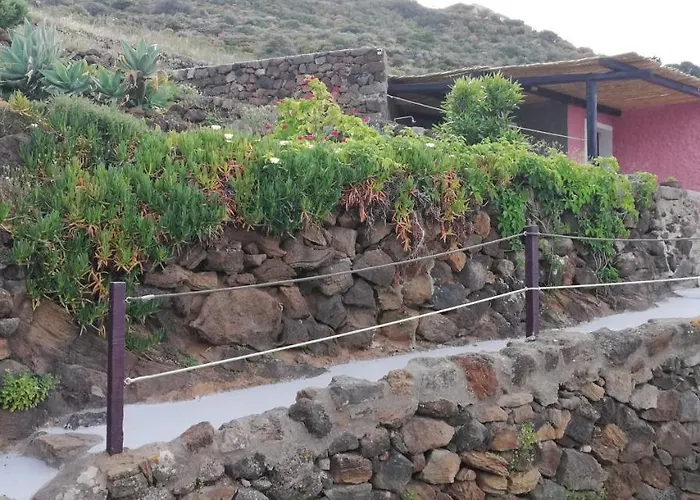 Lägenhet Ad Un Passo Dall Arco Tracino