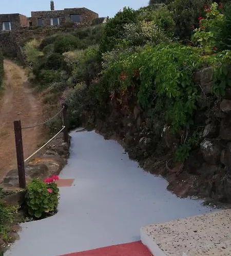 Lägenhet Ad Un Passo Dall Arco Tracino